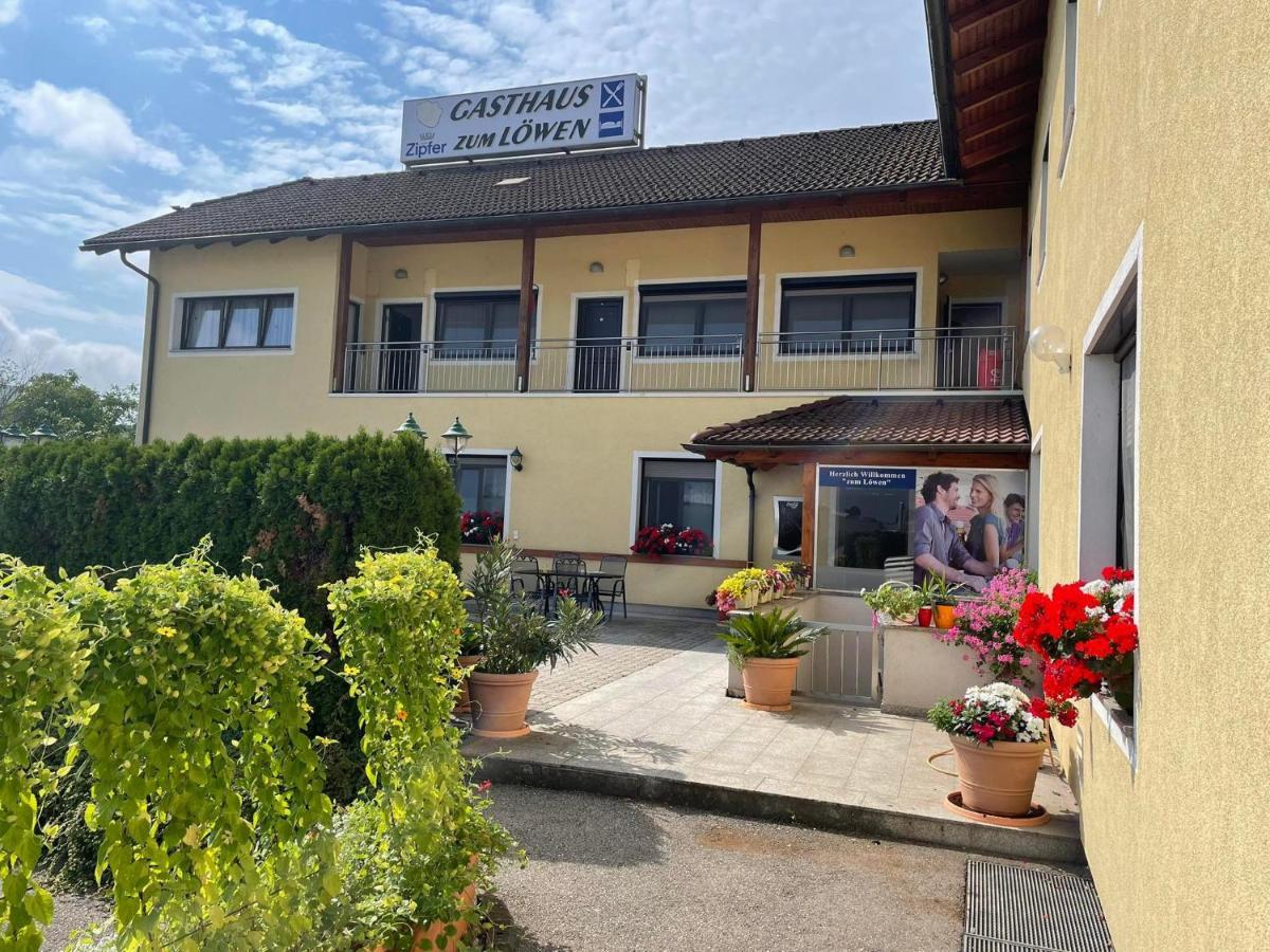 Gasthaus-pension Zum Loewen Maison d'hôtes